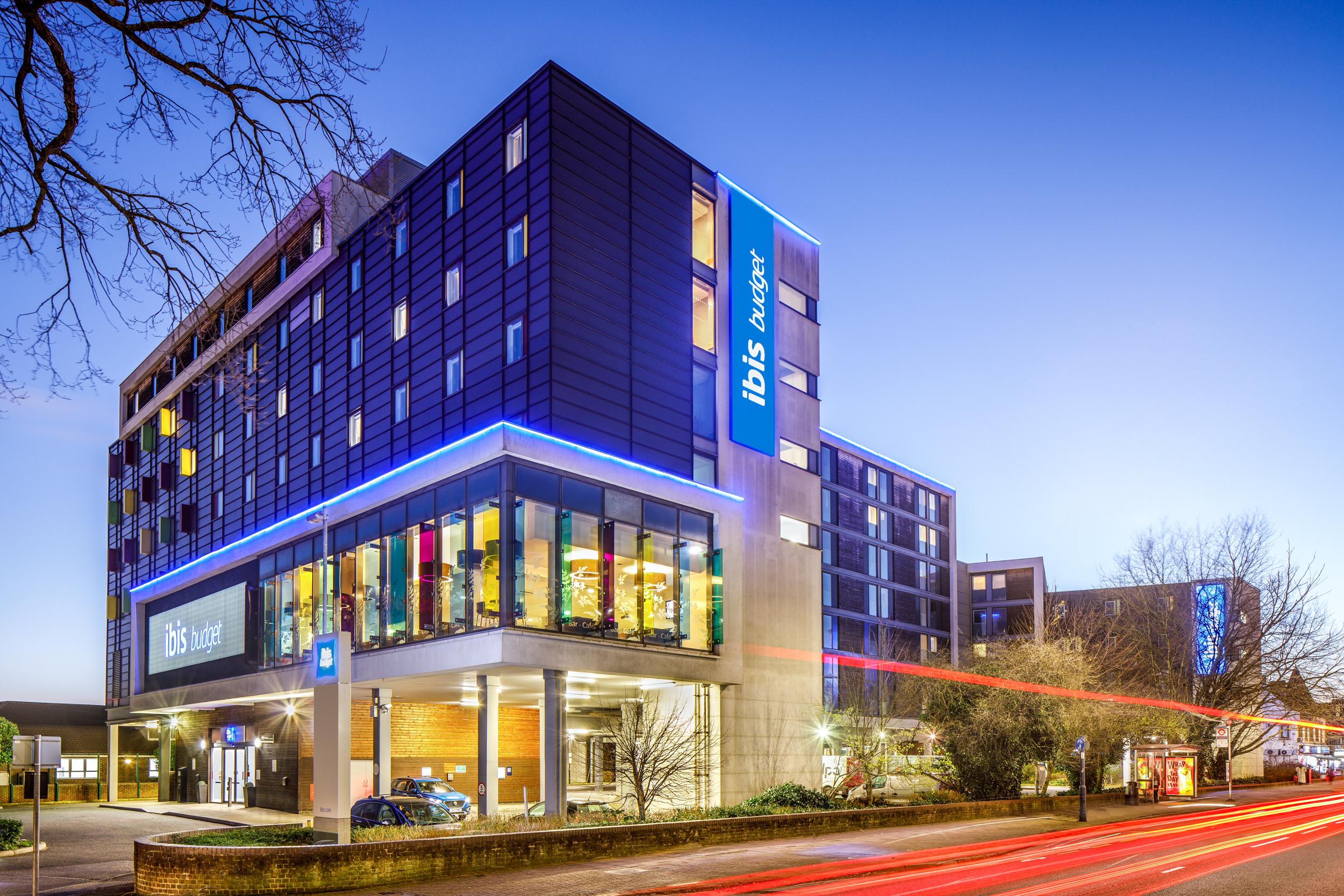 Ibis Budget London Heathrow Central Cranford Eksteriør bilde