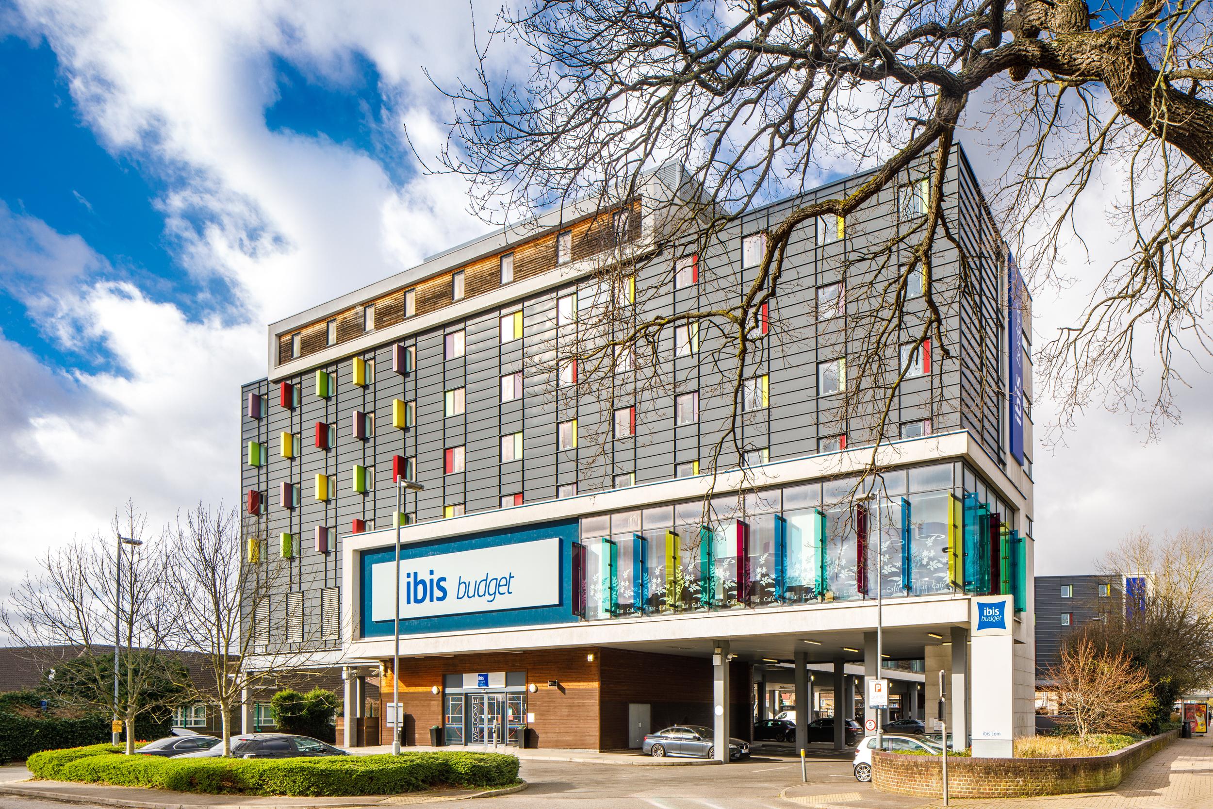 Ibis Budget London Heathrow Central Cranford Eksteriør bilde